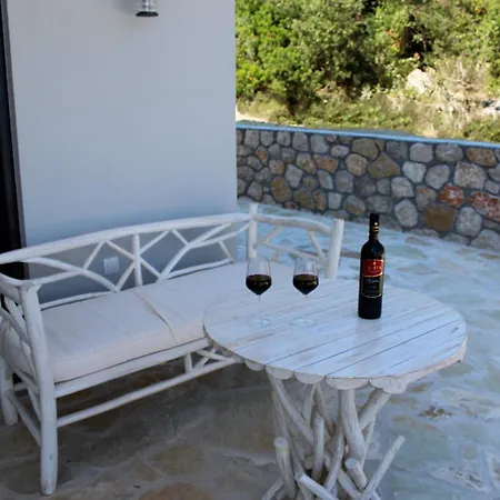 Maura-lefkada